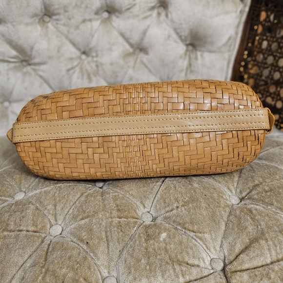 (Sold)Authentic Cole Haan leather woven  hotdog bag - Picture 3 of 11